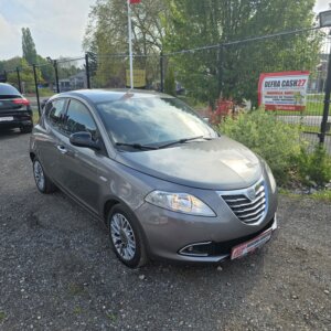 Lancia Ypsilon 0.9i 85CH 2011 *1 AN DE GARANTIE