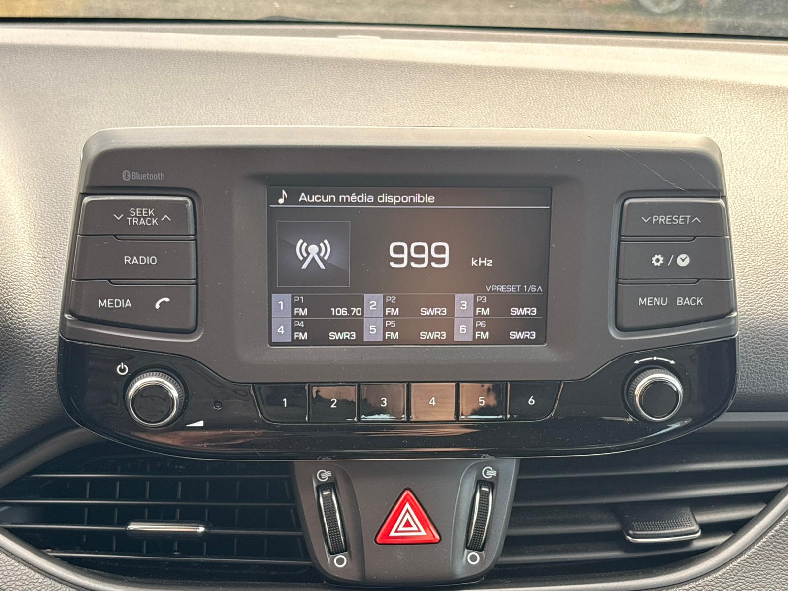 Hyundai i30 1.4i 100ch 2019 *Garantie 1 An – Image 13
