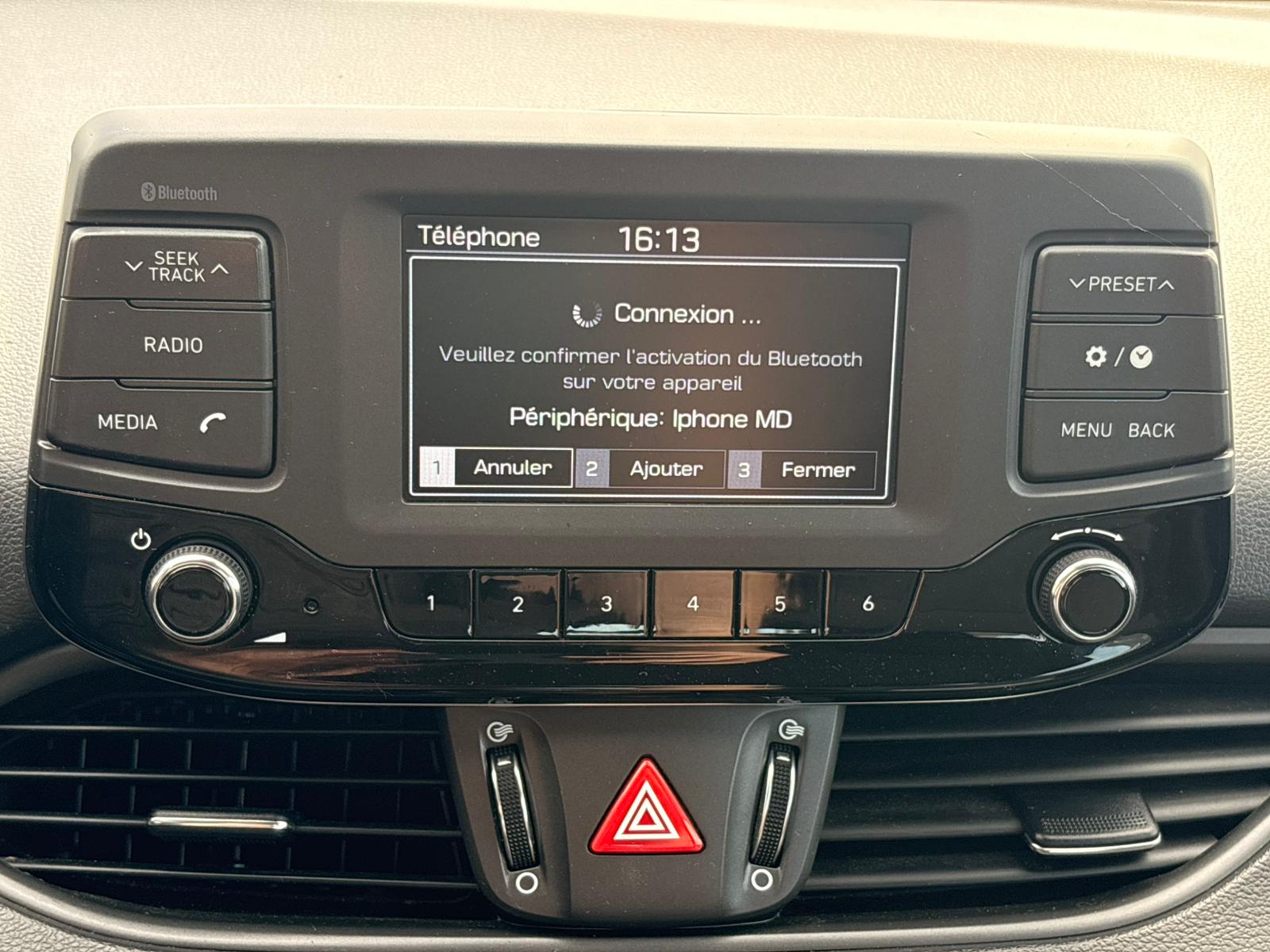 Hyundai i30 1.4i 100ch 2019 *Garantie 1 An – Image 12