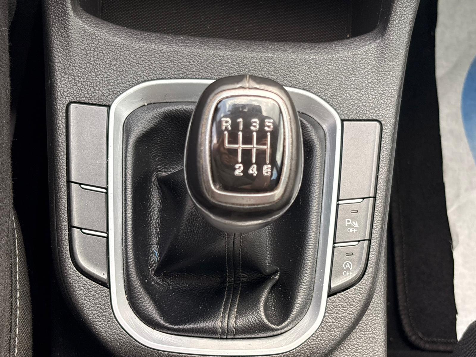 Hyundai i30 1.4i 100ch 2019 *Garantie 1 An – Image 11