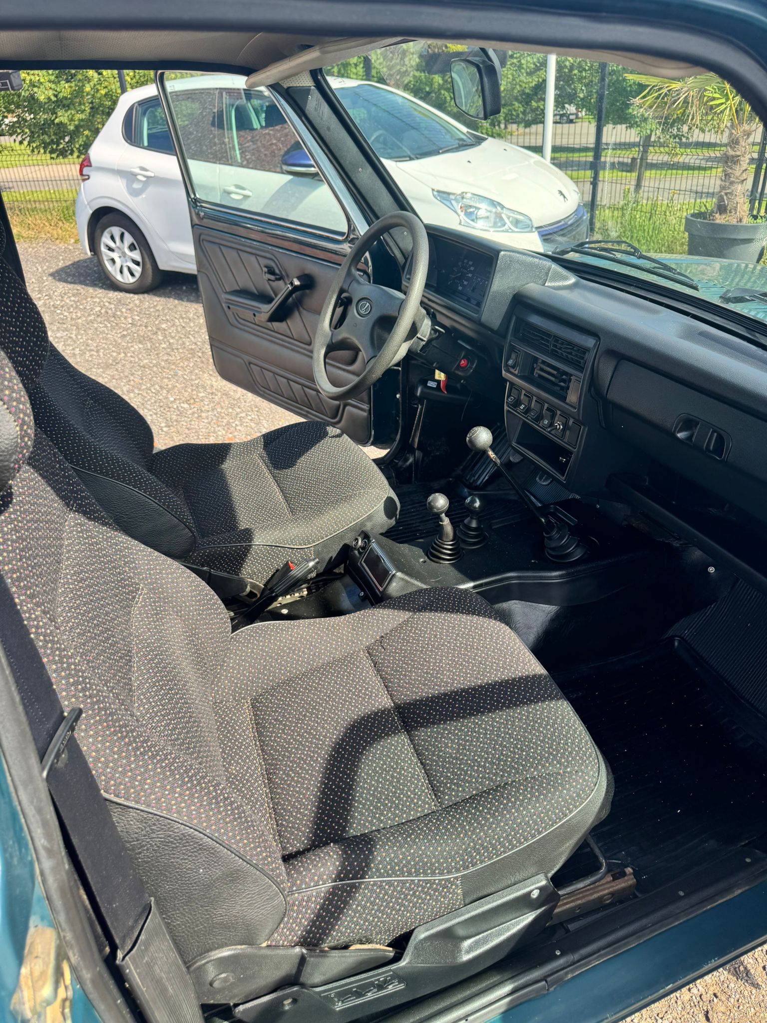 Lada Niva 4x4 *15.000km!!*1er propriétaire – Image 11