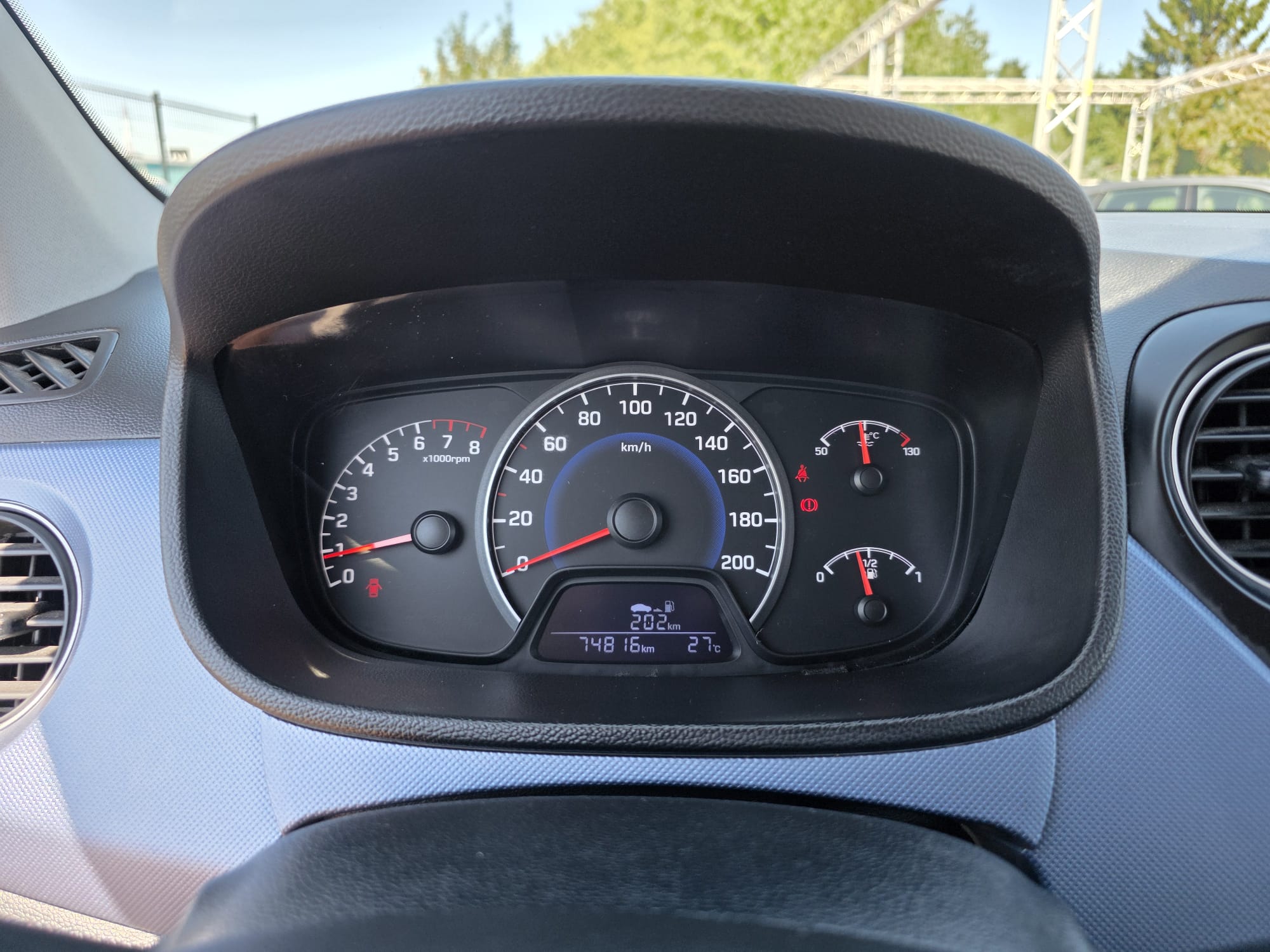 Hyundai i10 1.0i 66ch 2016 74.816KM *AIRCO*BLUETOOTH*CAPTEURS*JANTES*GARANTIE 12 MOIS – Image 10