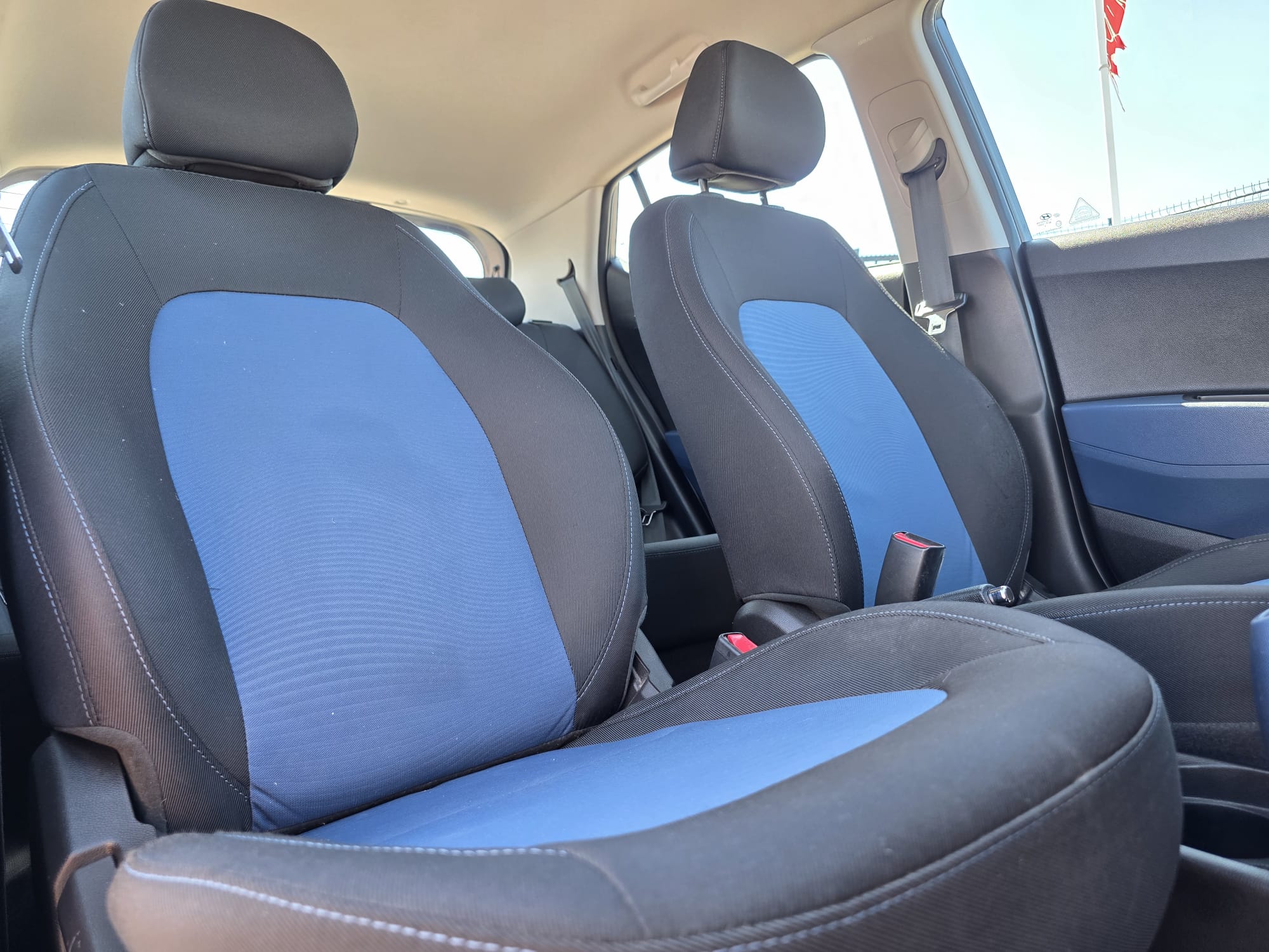 Hyundai i10 1.0i 66ch 2016 74.816KM *AIRCO*BLUETOOTH*CAPTEURS*JANTES*GARANTIE 12 MOIS – Image 20