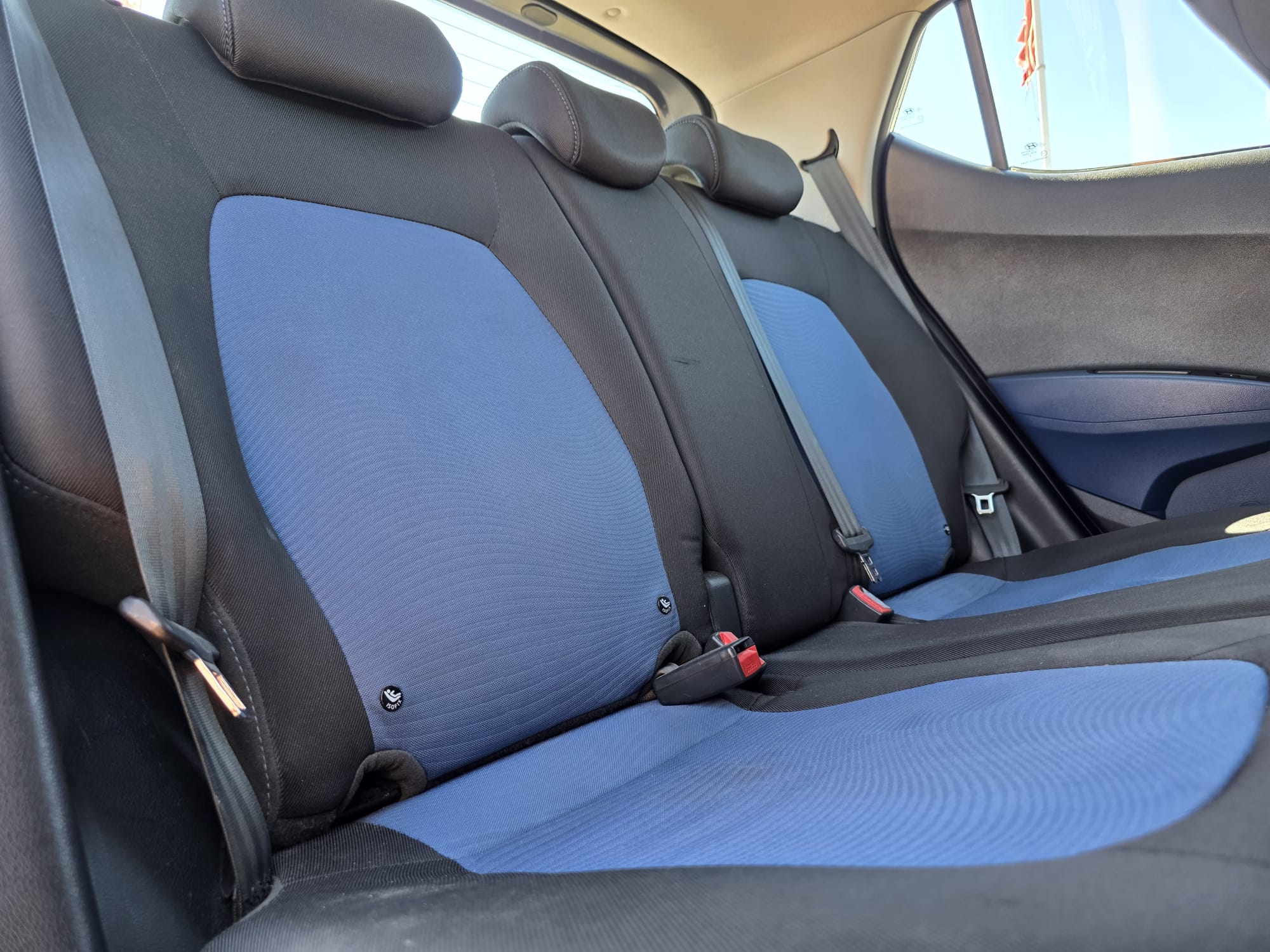 Hyundai i10 1.0i 66ch 2016 74.816KM *AIRCO*BLUETOOTH*CAPTEURS*JANTES*GARANTIE 12 MOIS – Image 21