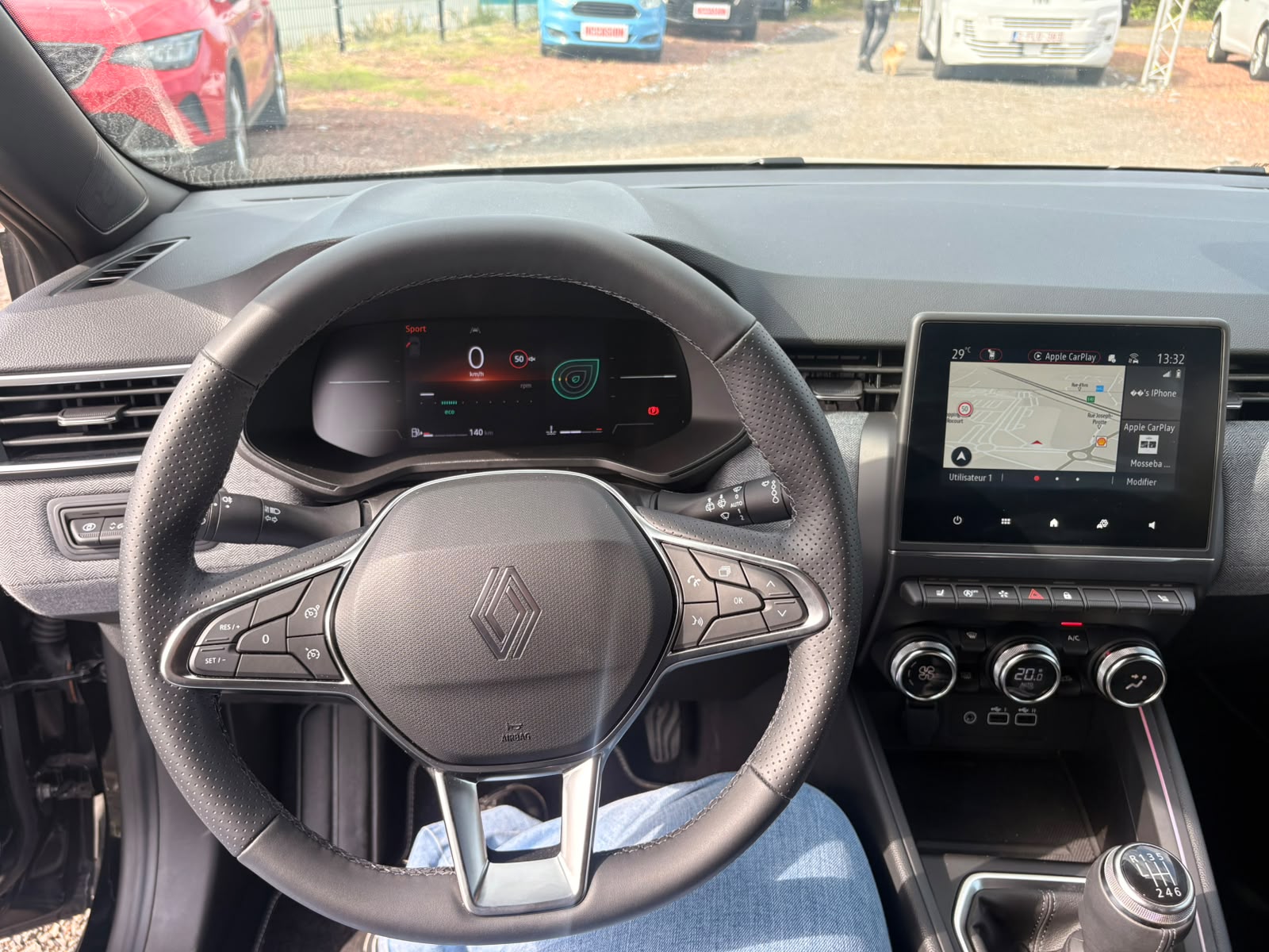 Renault Clio V Phase II 1.0 TCe Techno 2025 #9.961 KM !!! #1ER PROPRIÉTAIRE #ÉTAT NEUF – Image 15